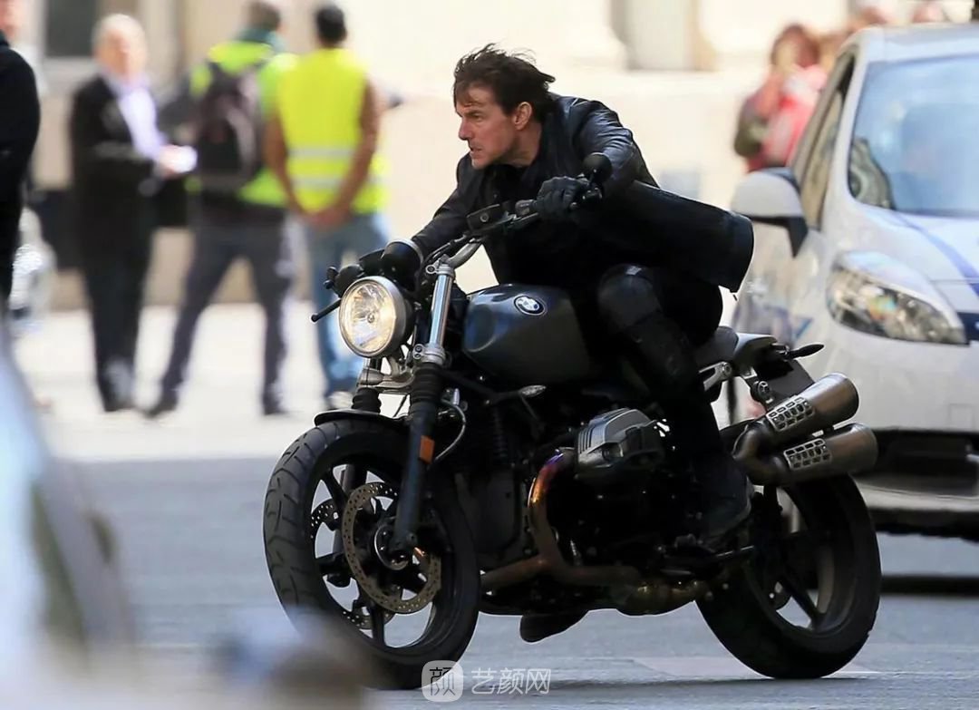 鼻中隔偏曲手術(shù)費(fèi)用多少？鼻中隔偏曲手術(shù)費(fèi)用多少影響因素？