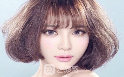 豐額頭+蘋果肌 女漢紙成女神，超有女人味