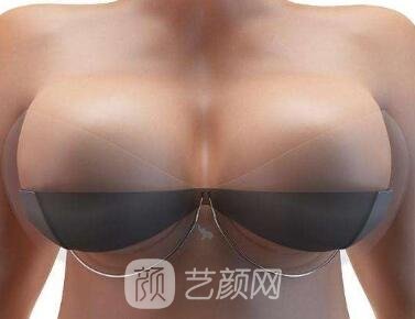 男孩子會在意女友豐胸嗎?看來網(wǎng)民回應(yīng)