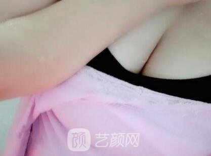 大胸女生應(yīng)該怎么穿衣服？穿衣搭配！