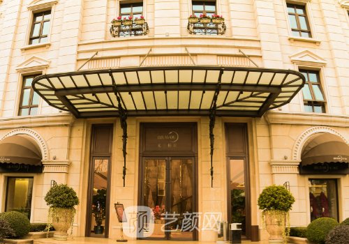 齊丙迪做眼睛怎么樣?米蘭柏羽人氣醫(yī)生、擅長(zhǎng)個(gè)性化設(shè)計(jì)