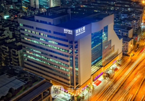 譚章梅雙眼皮修復(fù)多少錢