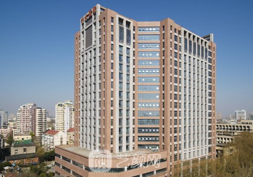 南京中大醫(yī)院整形科做雙