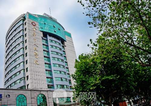 金華市人民醫(yī)院豐胸多少